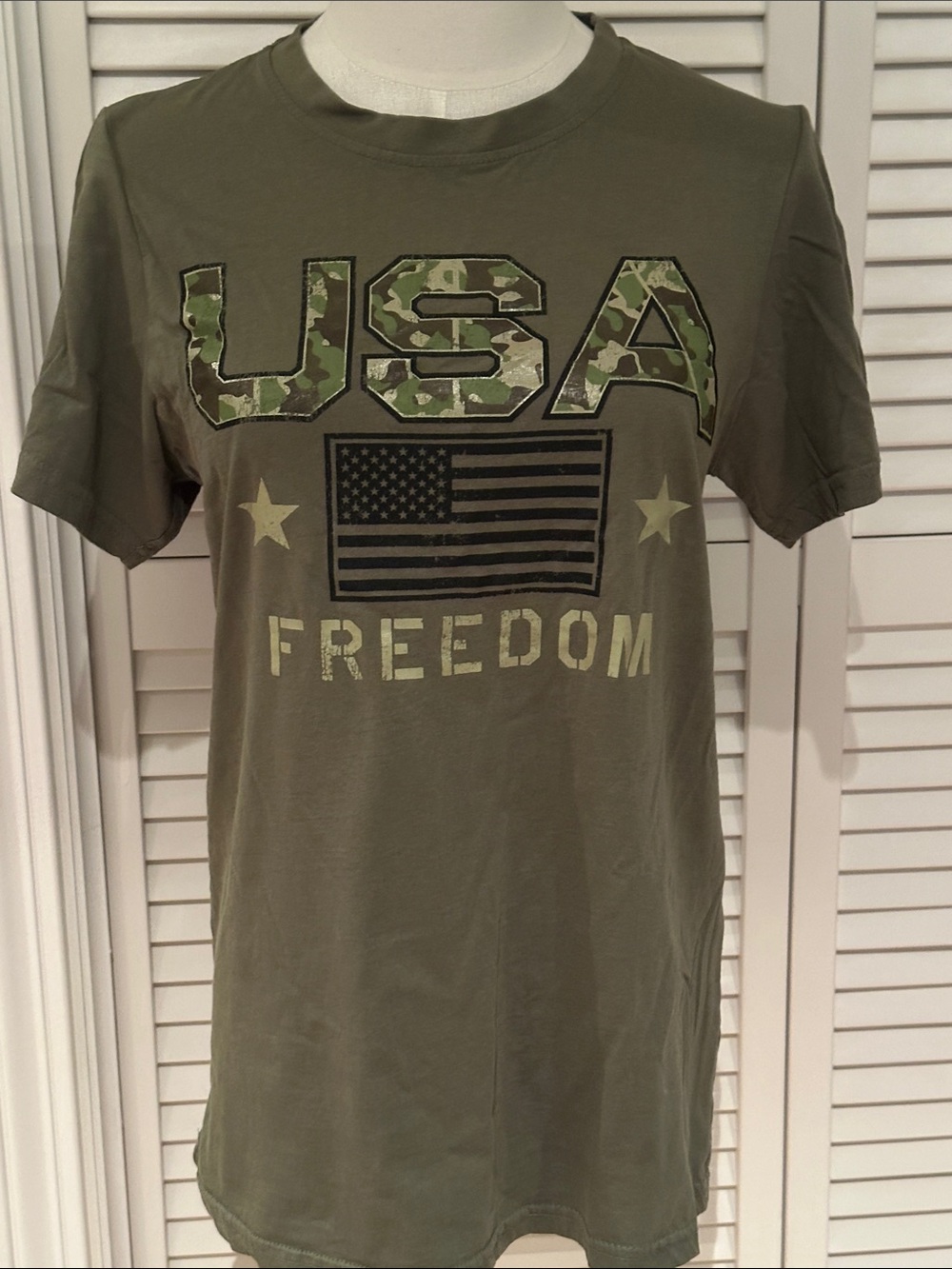 USA Freedom Graphic Tee - Olive Green